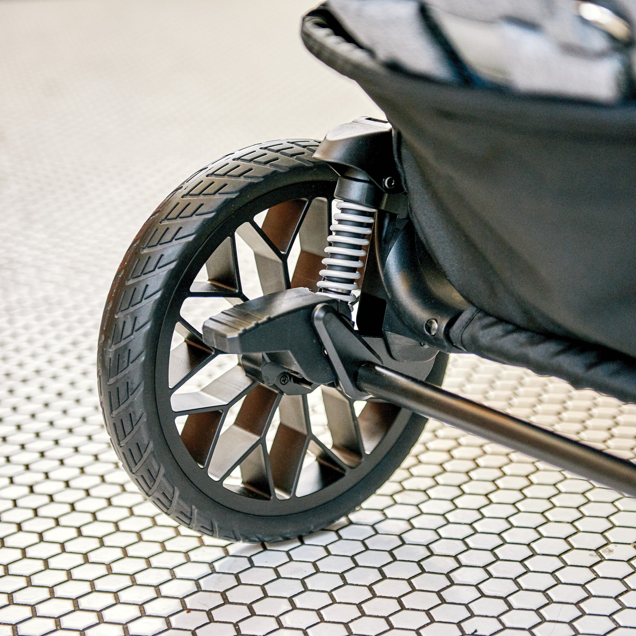Chicco Corso LE Modular Travel System- Vernada